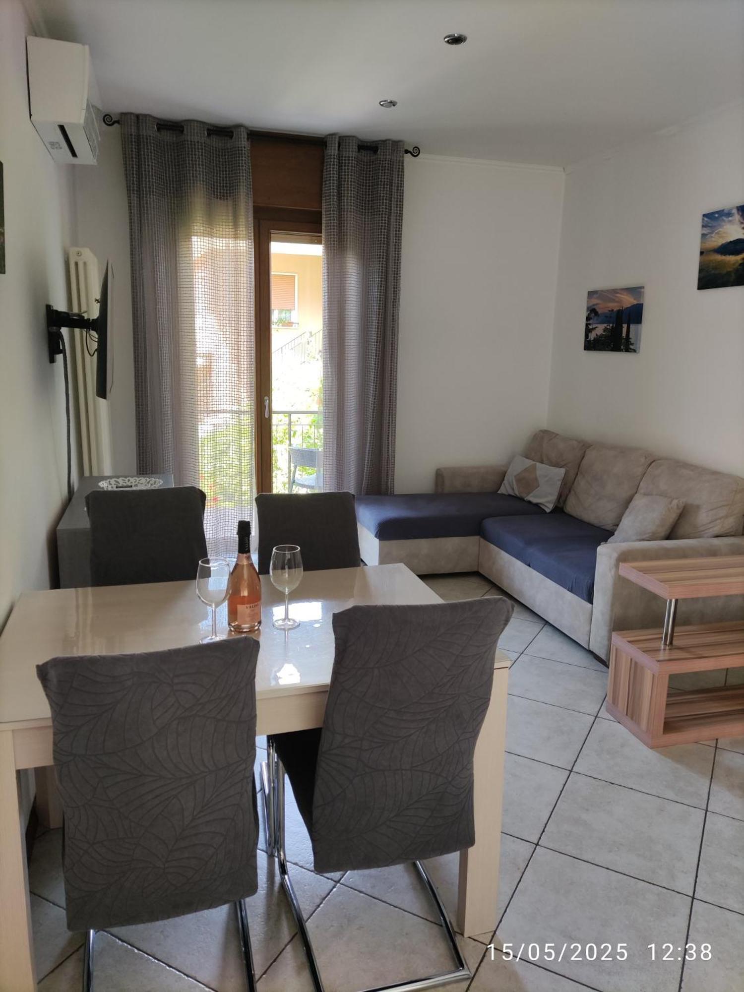 Alba Apartment มัลเชซิเน ภายนอก รูปภาพ
